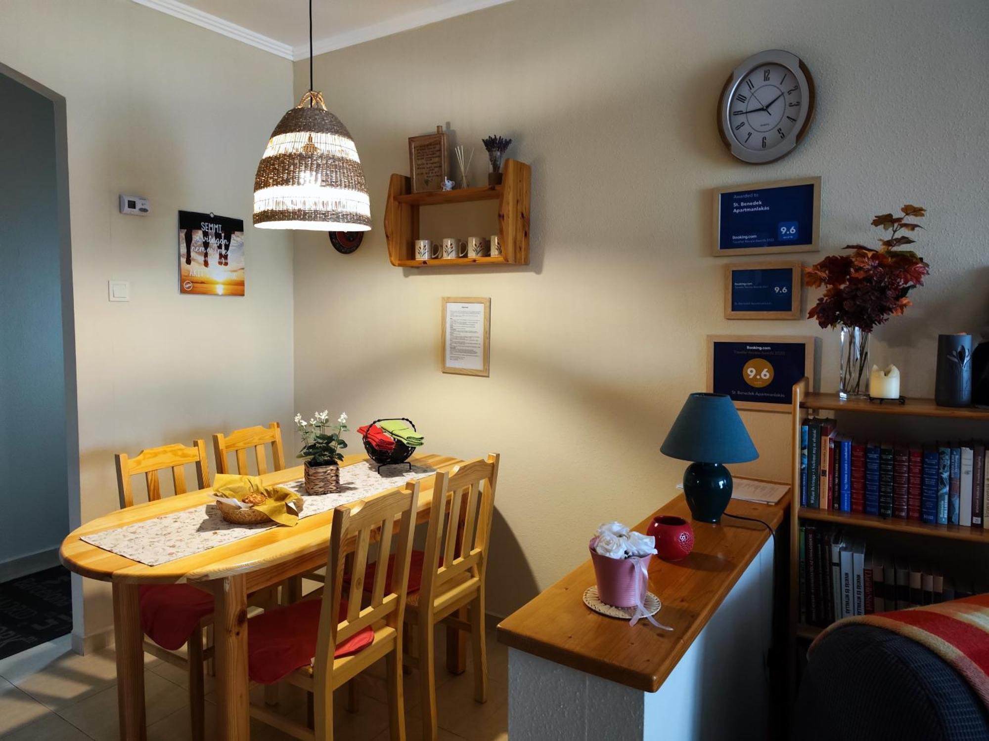 St. Benedek Apartmanlakas Apartment Mezokovesd ภายนอก รูปภาพ